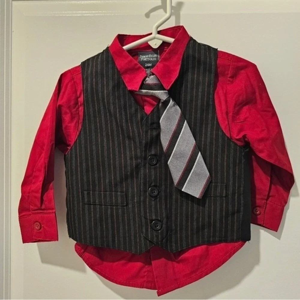Boy's 24M Perry Ellis Portfolio‎ 4 Piece Red Shirt Black Vest Striped Tie Formal